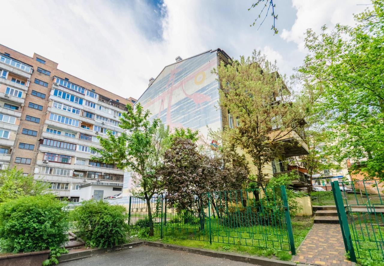 Underground Hostel Kiev Dış mekan fotoğraf