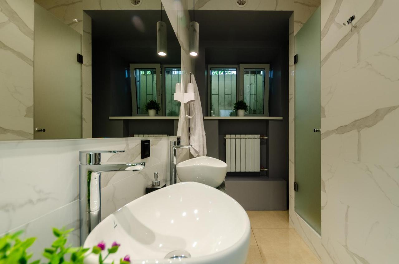 Underground Hostel Kiev Dış mekan fotoğraf