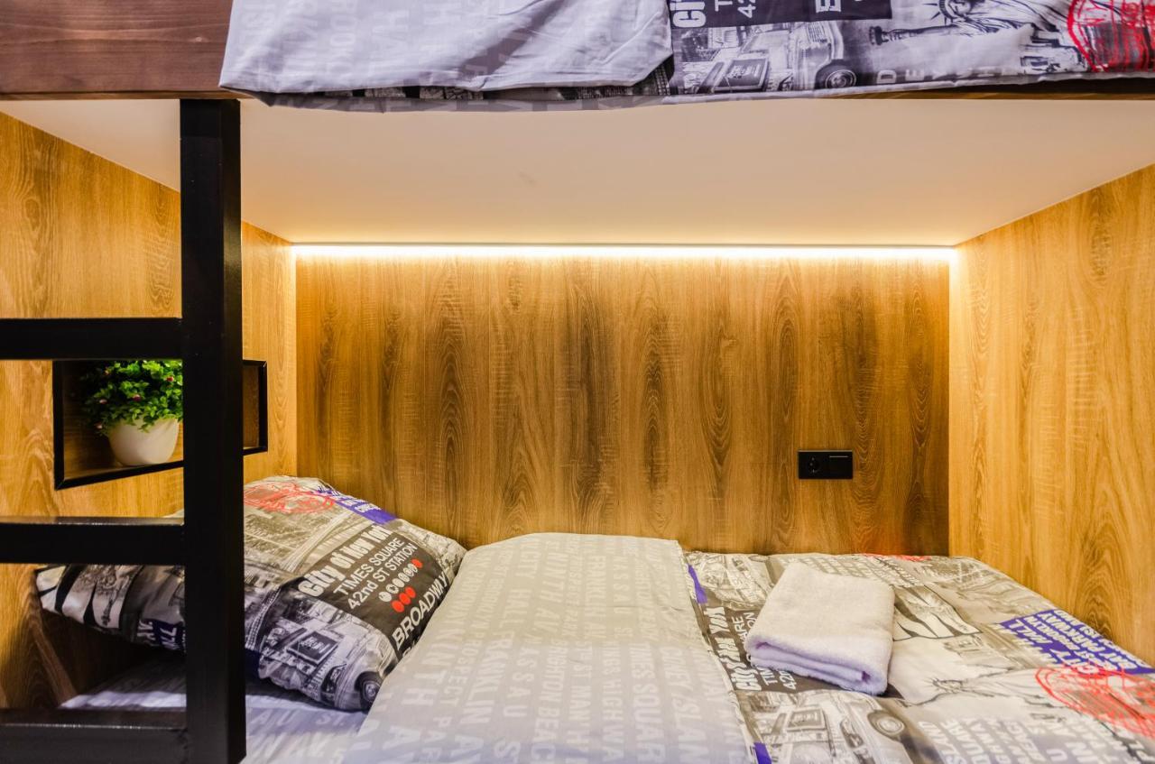 Underground Hostel Kiev Dış mekan fotoğraf